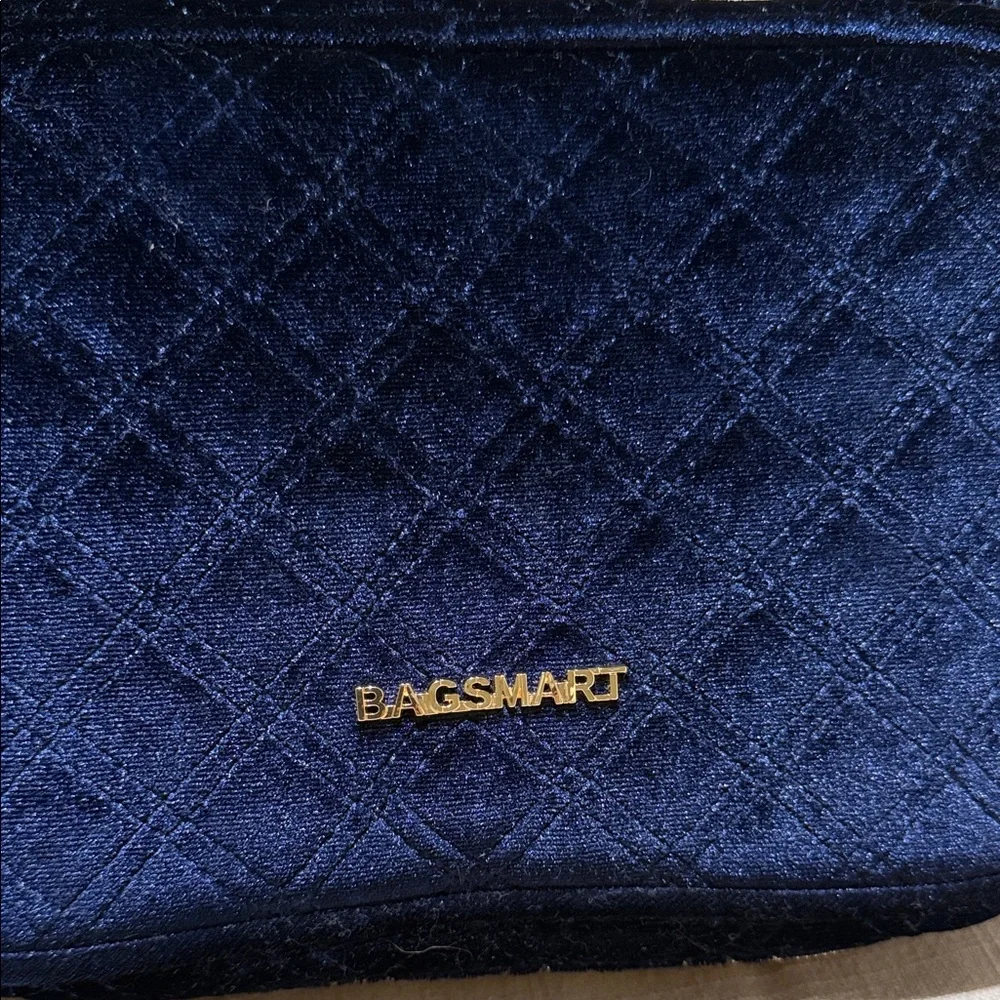 BAGSMART Navy Quilted Women's Jewlery Bag